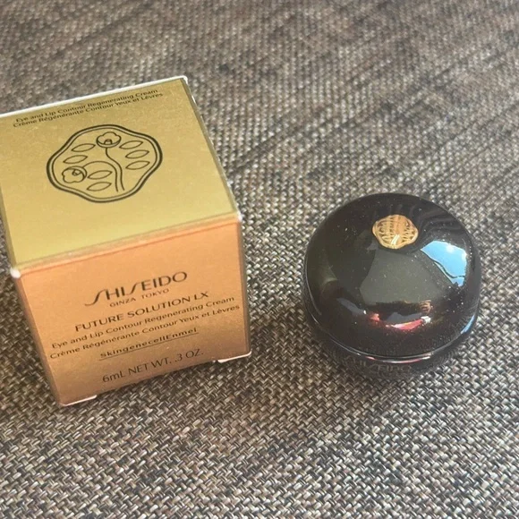 Award Winning !Future Solution LX Eye and Lip Contour Regenerating Cream 6ml